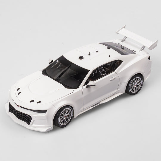 1:18 Plain Body Chevrolet Camaro ZL1 Gen3 Supercar - Gloss White