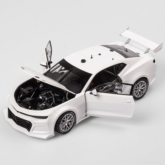 1:18 Plain Body Chevrolet Camaro ZL1 Gen3 Supercar - Gloss White