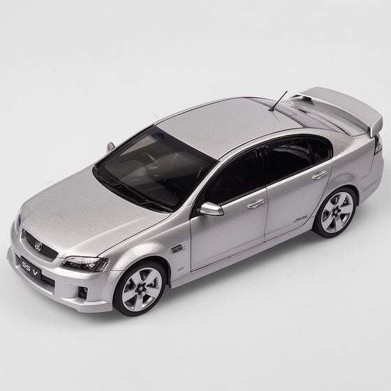 1:18 Holden VE Commodore SS V - Nickel Metallic