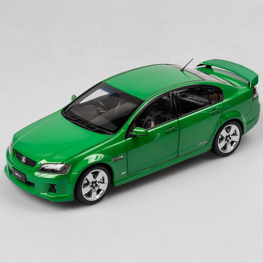 1:18 Holden VE Commodore SS V - Atomic Green