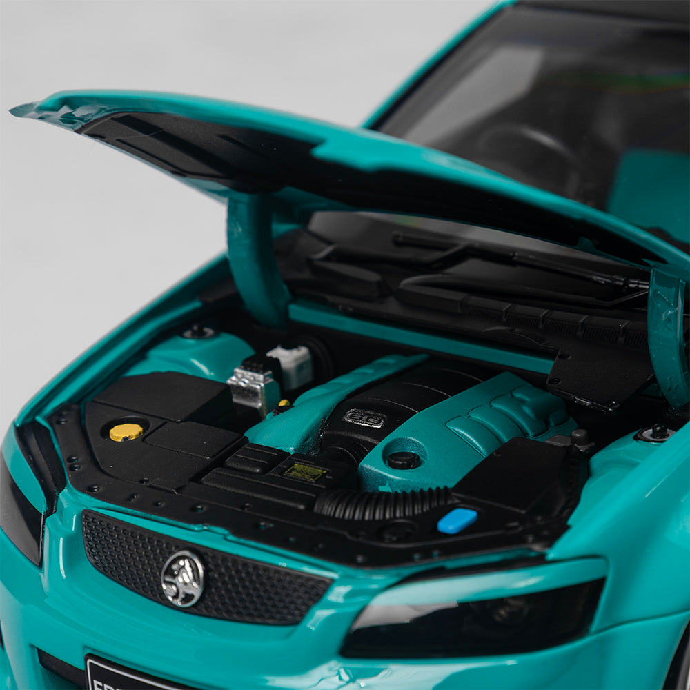 1:18 Holden VE Commodore SS V - 'Fresshmint' Street Custom