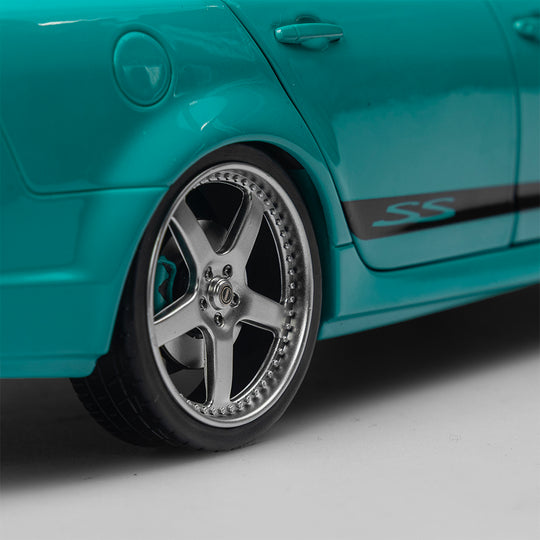 1:18 Holden VE Commodore SS V - 'Fresshmint' Street Custom