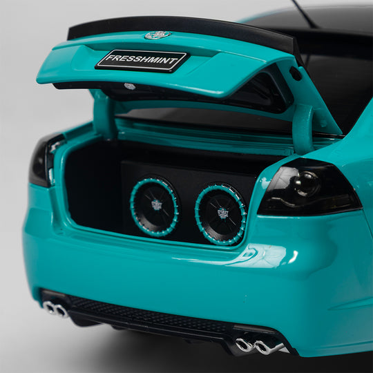 1:18 Holden VE Commodore SS V - 'Fresshmint' Street Custom