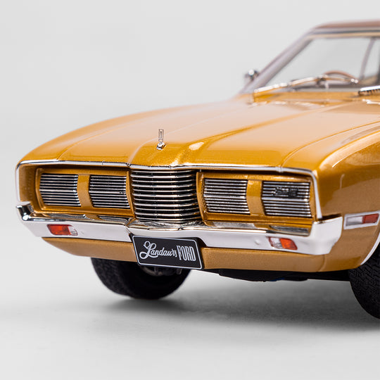 1:18 Ford P4 Landau - Tropic Gold